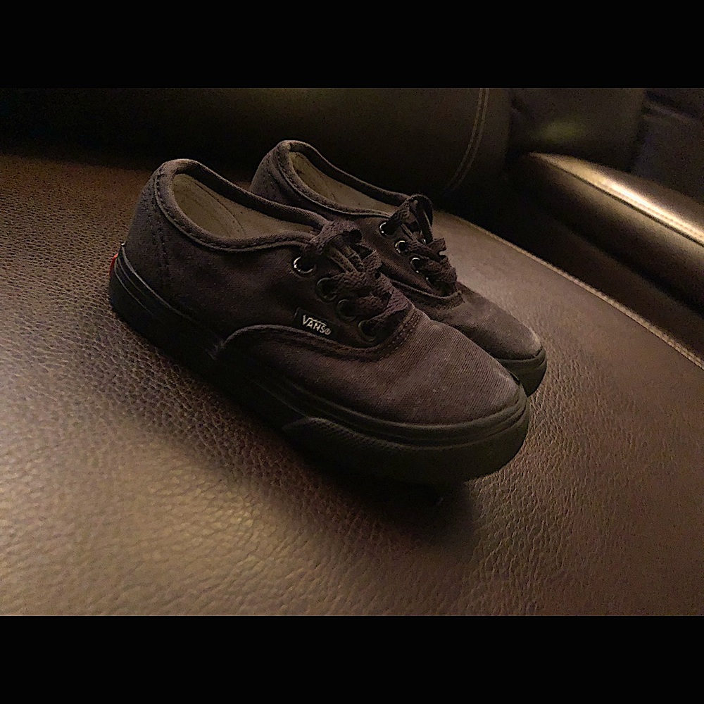 Boys vans shoes size 8